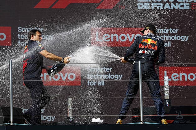 Podium, VERSTAPPEN Max (ned), Red Bull Racing RB18, portrait during the Formula 1 Lenovo Grand Prix de France, French Grand Prix 2022, 12th round of the 2022 FIA Formula One World Championship, WM, Weltmeisterschaft from July 22 to 24, 2022 on the Circuit Paul Ricard, in Le Castellet, France - F1 - FRENCH GRAND PRIX 2022 - RACE DPPI Panoramic 00122029__DEL2822.JPG_