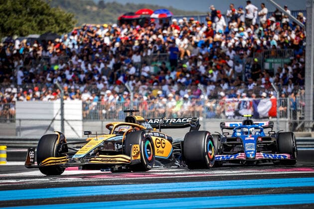 03 RICCIARDO Daniel (aus), McLaren F1 Team MCL36, action during the Formula 1 Lenovo Grand Prix de France, French Grand Prix 2022, 12th round of the 2022 FIA Formula One World Championship, WM, Weltmeisterschaft from July 22 to 24, 2022 on the Circuit Paul Ricard, in Le Castellet, France - F1 - FRENCH GRAND PRIX 2022 - RACE DPPI Panoramic  0012202907575