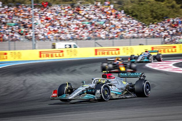 44 HAMILTON Lewis (gbr), Mercedes AMG F1 Team W13, action during the Formula 1 Lenovo Grand Prix de France, French Grand Prix 2022, 12th round of the 2022 FIA Formula One World Championship, WM, Weltmeisterschaft from July 22 to 24, 2022 on the Circuit Paul Ricard, in Le Castellet, France - F1 - FRENCH GRAND PRIX 2022 - RACE DPPI Panoramic  0012202906926