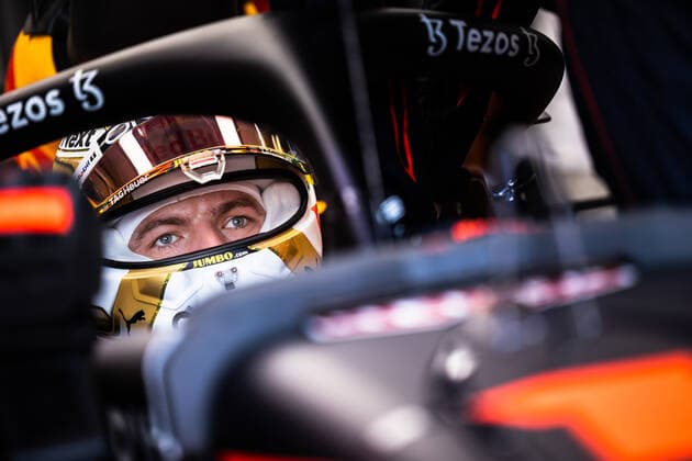 VERSTAPPEN Max (ned), Red Bull Racing RB18, portrait during the Formula 1 Lenovo Grand Prix de France, French Grand Prix 2022, 12th round of the 2022 FIA Formula One World Championship, WM, Weltmeisterschaft from July 22 to 24, 2022 on the Circuit Paul Ricard, in Le Castellet, France - F1 - FRENCH GRAND PRIX 2022 - RACE DPPI Panoramic  00122029_GH_6008