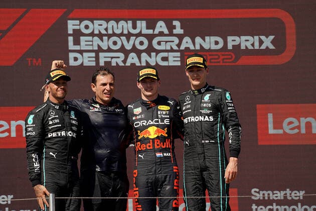 July 24, 2022, France: 24.07.2022, Circuit Paul Ricard, Le Castellet, FORMULA 1 LENOVO GRAND PRIX DE FRANCE 2022& xA; , im Bild& xA;Podium& xA;Sieger Max Verstappen (NEL), Oracle Red Bull Racing, 2.Platz fur Lewis Hamilton (GBR), Mercedes-AMG Petronas Formula One Team, 3.Platz fur George Russell (GBR), Mercedes-AMG Petronas Formula One Team, Technischer Direktor Red Bull Racing Pierre Wache. Formula 1 Championship - FORMULA 1 LENOVO GRAND PRIX DE FRANCE 2022, , France - ZUMAl164 20220724_zsa_l164_210 Copyright: xHasanxBratic Avensimagesx