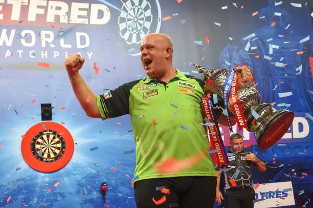 Bilder des Jahres 2022, Sport 07 Juli Sport Themen der Woche KW29 Sport Bilder des Tages Darts Betfred World Matchplay Michael van Gerwen wins the Betfred Matchplay beating Gerwyn Price 18-14 during the 2022 Betfred World Matchplay darts at Winter Gardens, Blackpool, United Kingdom on 24 July 2022. Editorial use only , Copyright: xShanexHealeyx PSI-15532-0028