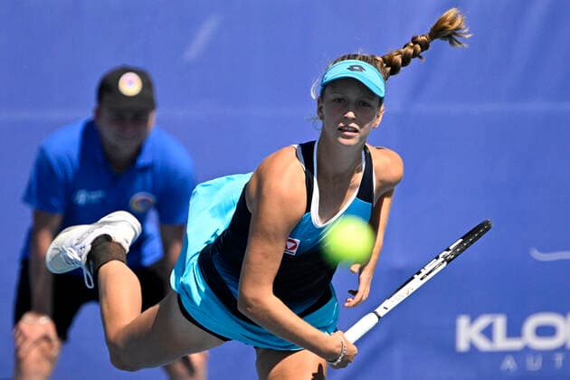 Sinja Kraus (AUT) playes in the Livesport Prague Open WTA, Tennis Damen women’s tennis tournament match against Marie Bouzkova (CZE) in Prague, Czech Republic, July 25, 2022. (CTKxPhoto MichalxKamaryt) CTKPhotoP2022072503591  kmt