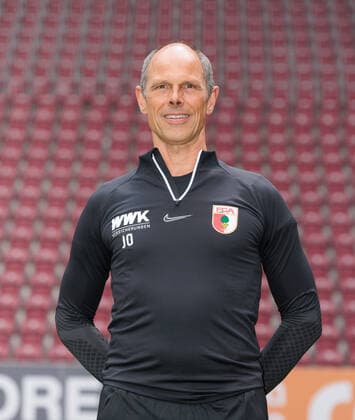 Dr Jens Ulrich Otto Team Physician FC Augsburg 1 BL, Porträttermin 2022 2023,