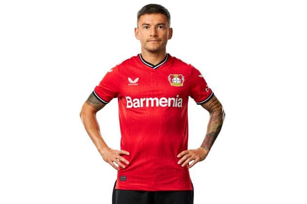Charles Aranguiz Bayer 04 Leverkusen 1 BL, portrait date 2022 2023,
