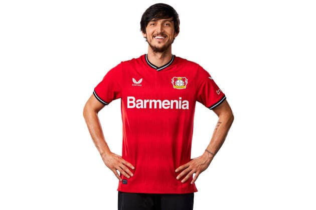 Sardar Azmoun Bayer 04 Leverkusen 1 BL, Porträttermin 2022 2023,