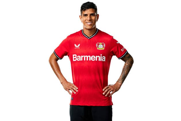 Piero Hincapie Bayer 04 Leverkusen 1 BL, port date 2022 2023,