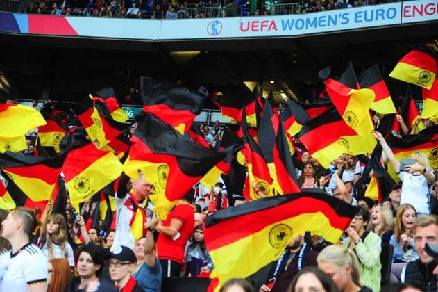 Sport Bilder des Tages UEFA Womens Euro 2022 - Finland v Germany Fans wave flags during the UEFA Womens Euro 2022 Semi final football match between Germany v France at Milton Keynes Stadium-England. Kevin Hodgson Our Game Magazine SPP Copyright: xKevinxHodgson OurxGamexMagazinex SPPx kevin_hodgson_sports_press_photo_167742