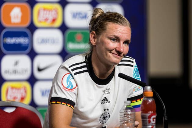 UEFA WOMENS EURO ENGLAND 2022 Germany France 27 07 2022 Alexandra Popp Germany, 11 UEFA WOMENS EURO ENGLAND 2022 Germany France Stadium MK, Milton Keynes, 27 07 2022 Copyright: xBEAUTIFULxSPORTS Wunderlx
