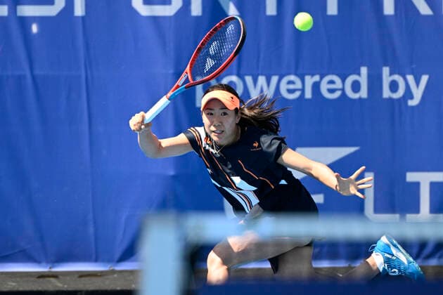 Nao Hibino of Japan plays against Czech Barbora Krejcikova during the Livesport Prague Open WTA, Tennis Damen women’s tennis tournament, round of 16 match in Prague, Czech Republic, July 28, 2022. (CTKxPhoto MichalxKamaryt) CTKPhotoP2022072805928  kmt