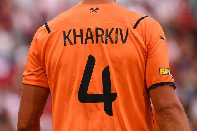 NETHERLANDS, AMSTERDAM - JULY 26, 2022: Team jersey named KHARKIV. International Friendly, Länderspiel, Nationalmannschaft match Ajax vs Shakhtar Donetsk  Copyright: xVitaliixKliuievx