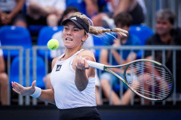 Oksana Selekhmeteva (Russia) in action during the Livesport Prague Open WTA, Tennis Damen women’s tennis tournament, singles, quarterfinal against Marie Bouzkova (Czech), on July 29, 2022, in Prague, Czech Republic. (CTKxPhoto JaroslavxSvoboda) CTKPhotoP2022072904806  SVO 3