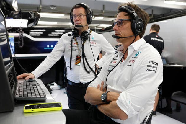 Mike Elliott Mercedes AMG Petronas F1 Team , Toto Wolff AUT, Mercedes AMG Petronas F1 Team , F1 Grand Prix of Hungary at Hungaroring on July 29, 2022 in Budapest, Hungary Photo by HOCH ZWEI Budapest Hungary
