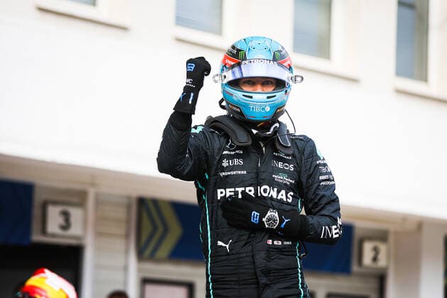 RUSSELL George (gbr), Mercedes AMG F1 Team W13, portrait celebrating his first pole position during the Formula 1 Aramco Magyar Nagydij 2022, Hungarian Grand Prix 2022, 12th round of the 2022 FIA Formula One World Championship, WM, Weltmeisterschaft from July 28 to 31, 2022 on the Hungaroring, in Mogyorod, Hungary - F1 - HUNGARIAN GRAND PRIX 2022 DPPI Panoramic  00122030_AV6_7196