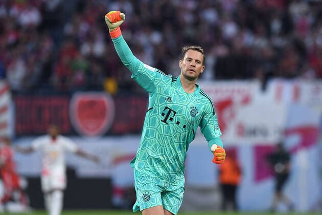 Sport Themen der Woche KW30 Sport Bilder des Tages Fußball Supercup RB Leipzig - FC Bayern München am 30.07.2022 in der Red Bull Arena in Leipzig Manuel Neuer ( München ) bejubelt den Treffer zum 0:1 durch Jamal Musiala ( München ) DFL regulations prohibit any use of photographs as image sequences and or quasi-video. *** Soccer Supercup RB Leipzig FC Bayern Munich on 30 07 2022 at Red Bull Arena in Leipzig Manuel Neuer Munich cheers the goal to 0 1 by Jamal Musiala Munich DFL regulations prohibit any use of photographs as image sequences and or quasi video xRx