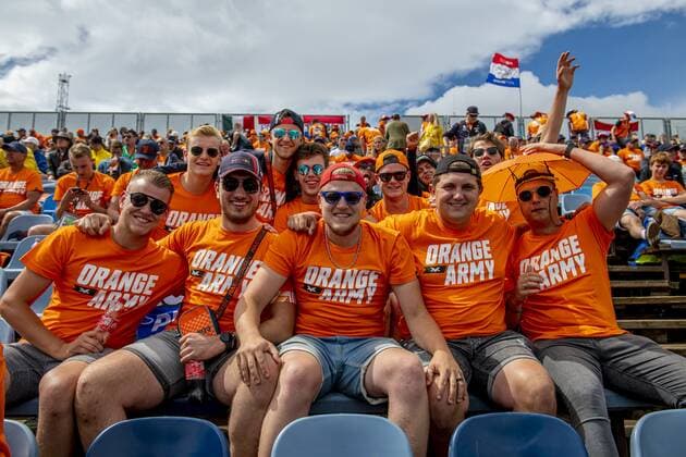 Budapest - 31-07-2022, Hungaroring, Max Verstappen fans, the orange army of Dutch supporters at the Formula 1 Hungarian Grand Prix, Formula 1 Hungarian Grand Prix Sunday  x17620437x Copyright: