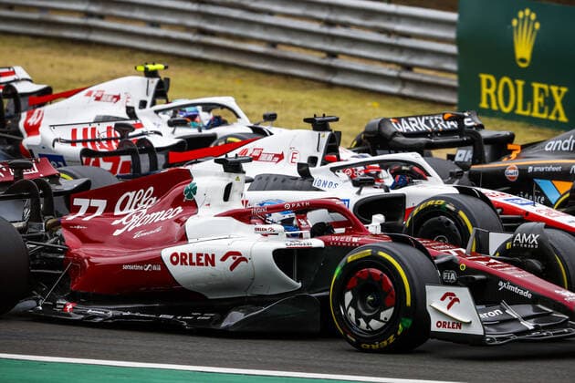 77 BOTTAS Valtteri (fin), Alfa Romeo F1 Team ORLEN C42, action during the Formula 1 Aramco Magyar Nagydij 2022, Hungarian Grand Prix 2022, 12th round of the 2022 FIA Formula One World Championship, WM, Weltmeisterschaft from July 28 to 31, 2022 on the Hungaroring, in Mogyorod, Hungary - F1 - HUNGARIAN GRAND PRIX 2022 - RACE DPPI Panoramic  00122031__V2_7038.JPG_