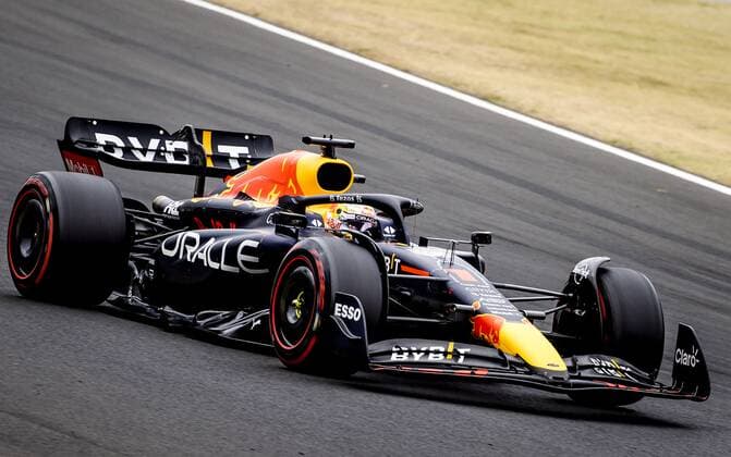 BUDAPEST Max Verstappen 1 with the Oracle Red Bull Racing RB18 Honda during the Hungarian Grand Prix at the Hungaroring Circuit on July 31, 2022 in Budapest, Hungary REMKO DE WAAL Match 2022 xVIxANPxSportx xxANPxIVx 452522000 originalFilename: 452522000.jpg