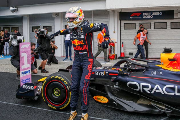 FORMULA 1 ARAMCO MAGYAR NAGYDIJ, 31 2022 Max Verstappen 1 (NED), HONDA Red Bull Racing RB18 celebrates his race win during the FORMULA 1 ARAMCO MAGYAR NAGYDIJ at the Hungaroring, Mogyorod, Hungary on 31 July 2022 Editorial Use Only Copyright: xPhilxDuncanx ESM-0597-0009