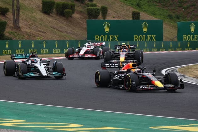 F1 Hungarian Grand Prix Max Verstappen, George Russell, Sergio Perez and Kevin Magnussen during the Formula 1 Hungarian Grand Prix at Hungaroring in Budapest, Hungary on July 31, 2022. Budapest Hungary  Copyright: xJakubxPorzyckix originalFilename:porzycki-f1hungar220731_np3Ow.jpg