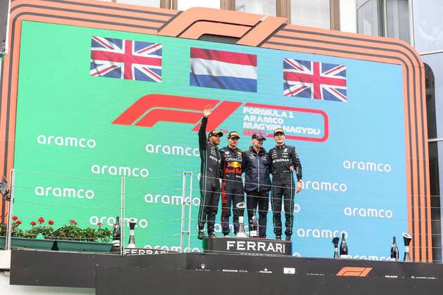 44 Lewis Hamilton GBR, Mercedes AMG Petronas F1 Team , 1 Max Verstappen NLD, Oracle Red Bull Racing , Adrian Newey GBR, Oracle Red Bull Racing , 63 George Russell GBR, Mercedes AMG Petronas F1 Team , F1 Grand Prix of Hungary at Hungaroring on July 31, 2022 in Budapest, Hungary Photo by HOCH ZWEI Budapest Hungary