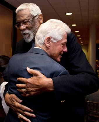 BILL RUSSELL (February 12, 1934 - July 31, 2022) was an American professional basketball player who played as a center for the Boston Celtics of the National Basketball Association NBA, Basketball Herren, USA from 1956 to 1969. A five-time NBA Most Valuable Player and a 12-time NBA All-Star, he was the centerpiece of the Celtics dynasty that won 11 NBA championships during his 13-year career. FILE PHOTO: April 9, 2014, Austin, Texas, USA: Former NBA player BILL RUSSELL hugs former U.S. President BILL CLINTON at the LBJ Presidential Library. Austin USA - ZUMAp138 20140409_mda_p138_037 Copyright: xDavidxHumexKennerlyx