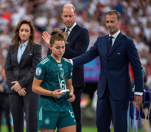 Football, Womens EURO 2022, Lena Oberdorf named best young player of the tournament