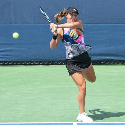 August 1, 2022, Washington, District of Columbia, USA: JESSICA PEGULA hits a backhand during her match against Hailey Baptiste at the Rock Creek Tennis Center. Washington USA - ZUMA 20220801_mda_g196_190 Copyright: xKylexGustafsonx