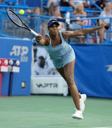 August 1, 2022: Venus Williams (USA) loses to Rebecca Marino (CAN), 4-6, 6-1, 6-4 at CitiOpen being played at Rock Creek Park Tennis Center in Washington, DC, , {USA} Tennisclix CSM Washington, DC USA - ZUMAc04_ 20220801_zaf_c04_121 Copyright: xLesliexBillmanx