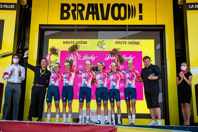 CANYON SRAM RACING Tour de France Femmes 2022 8 Stage CHABBEY Elise SUI NIEWIADOMA Katarzyna POL AMIALIUSIK Alena BLR PALADIN Soraya ITA CROMWELL Tiffany AUS ROOIJAKKERS Pauliena NED LAUKE Ronny GER Sport Director Team Manager CANYON SRAM RACING CSR GER Best Team Award Ceremony Medal Ceremony Podium Landscape Event Event Tour de France Femmes avec Zwift 8 Stage Category Category Cycling Road Cycling Tour Elite Women 2 WWT Location Place Europe France Start Lure Finish La Super Plance Des Belles Filles Discipline Road Race RR Cycling Tour Distance 123,3 km Date Date 31 07 2022 Sunday