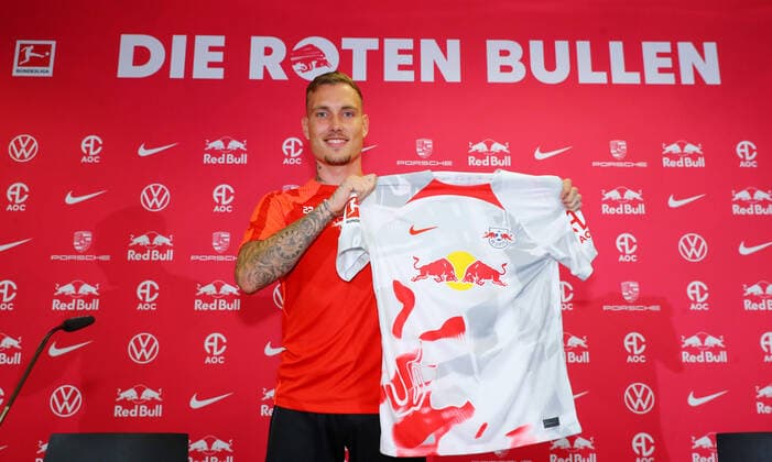 Sport Themen der Woche KW31 Sport Bilder des Tages RB Leipzig - Pressekonferenz 02.08.2022 Leipzig, 02.08.2022, RBL Trainingszentrum, Fussball, 1. Bundesliga , RB Leipzig - Pressekonferenz , Im Bild: David Raum, Neuzugang von TSG Hoffenheim. , *** RB Leipzig press conference 02 08 2022 Leipzig, 02 08 2022, RBL training center, football, 1 Bundesliga , RB Leipzig press conference , In picture David Raum, new arrival from TSG Hoffenheim ,