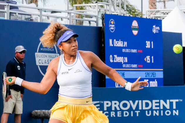 SAN JOSE, CA - AUGUST 02: Naomi Osaka (JPN) eyes the incoming ball and ready to swing in the Mubadala Silicon Valley Classic on Tuesday, August 2, 2022 at the Tennis Complex at San Jose State University in San Jose, California. (Photo by Douglas Stringer Icon Sportswire) TENNIS: AUG 02 Silicon Valley Classic Icon220802088