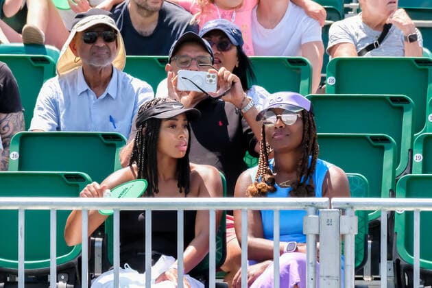 SAN JOSE, CA - AUGUST 02: Tennis fans enjoying the match between Veronika Kudermetova (RUS) and Camila Giorgi (ITA) in the Mubadala Silicon Valley Classic on Tuesday, August 2, 2022 at the Tennis Complex at San Jose State University in San Jose, California. (Photo by Douglas Stringer Icon Sportswire) TENNIS: AUG 02 Silicon Valley Classic Icon220802046
