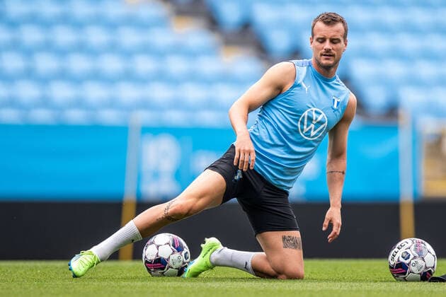 220803 Eric Larsson during a training session with Malmö FF on August 3, 2022 in Malmö Photo Mathilda Ahlberg BILDBYRAN COP 240 MA0284 football football soccer fotball uefa europa league training practice training malmö ff bbeng,  Copyright: MATHILDAxAHLBERG BB220803BB036