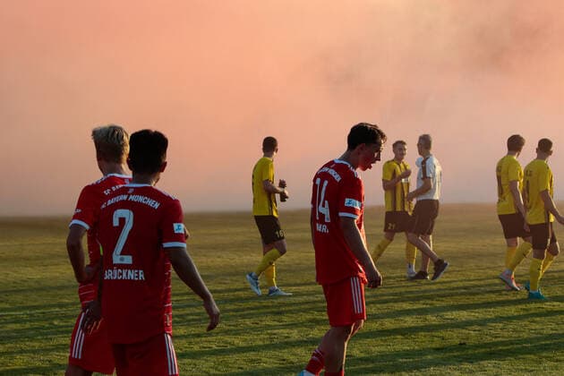 Regionalliga Bayern DJK Vilzing FC Bayern Muenchen II 03 08 2022 Poor visibility in Cham The fans of Bayern have fired pyrotechnics Copyright: xBEAUTIFULxSPORTS Goldbergx