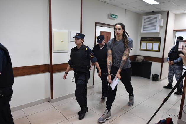 Russia US Basketball Player Trial 8248403 04.08.2022 US basketball star Brittney Griner is seen after the verdict announcing at the Khimki court, outside Moscow, Russia. Brittney Griner, a two-time Olympic gold medalist in basketball, was detained at a Moscow airport in February after a police dog alerted officers to a vape cartridge containing cannabis extracts in her luggage. A judge has sentenced Griner to nine years in prison. Mikhail Voskresenskiy Sputnik Khimki Moscow region Russia  Copyright: xMikhailxVoskresenskiyx
