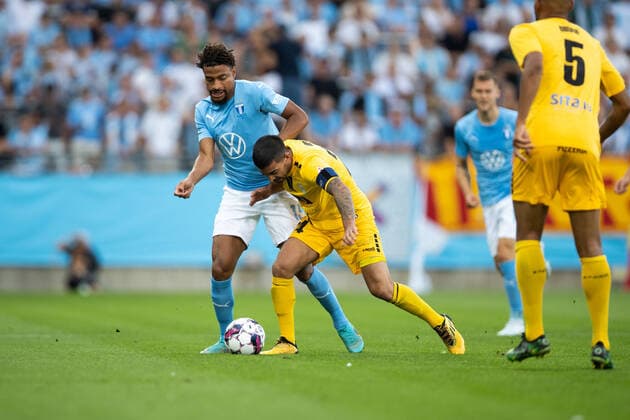220804 Joseph Ceesay and of Diddeleng Mehdi Kirch during the UEFA Europa League qualification match between Malmö FF and Diddeleng on August 4, 2022 in Malmö Photo Mathilda Ahlberg BILDBYRAN COP 240 MA0288 fotboll football soccer fotball uefa europa league kval qualifying round qualification malmö ff diddeleng bbeng dudelange,  Copyright: MATHILDAxAHLBERG BB220804BB162