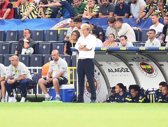 Fußball, EL-Quali, Fenerbahce Istanbul - 1. FC Slovacko Uherske Hradiste Coach Jorge Jesus of Fenerbahce SK during the UEFA Europa League Third Qualifying Round first Leg match between Fenerbahce SK and FC Slovacko at Ulker Stadium in Istanbul Turkey on August 04 , 2022. ( Photo by Seskimphoto ) 