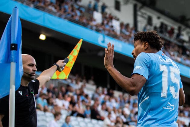 220804 Joseph Ceesay of Malmö FF reacts during the UEFA Europa League qualification match between Malmö FF and Diddeleng on August 4, 2022 in Malmö Photo Mathilda Ahlberg BILDBYRAN COP 240 MA0288 football football soccer fotball uefa europa league kval qualifying round qualification malmö ff diddeleng bbeng dudelange,  Copyright: MATHILDAxAHLBERG BB220804BB345