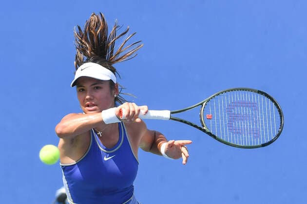 August 4, 2022, Washington, D.C, U.S: EMMA RADUCANU hits a forehand during her match against Camila Osorio at the Rock Creek Tennis Center. Washington U.S. - ZUMAg196 20220804_zap_g196_007 Copyright: xKylexGustafsonx