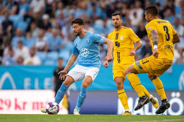 220804 Erdal Rakip of Malmö FF during the UEFA Europa League qualification match between Malmö FF and Diddeleng on August 4, 2022 in Malmö Photo Mathilda Ahlberg BILDBYRAN COP 240 MA0288 fotbol football soccer fotball uefa europa league kval qualifying round qualification malmö ff diddeleng bbeng dudelange,  Copyright: MATHILDAxAHLBERG BB220804BB688