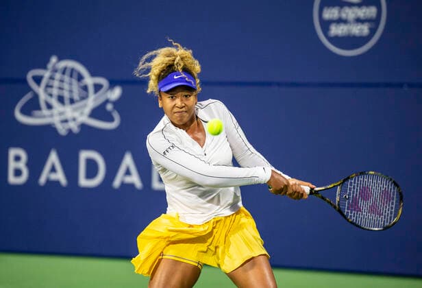 August 04, 2022 San Jose, CA USA : Naomi Osaka returns a serve from Gauff during the Mubadala Silicon Valley Classic Second Round Evening Session between Naomi Osaka (JPN) vs Coco Gauff (USA) at San Jose State University San Jose Calif. CSM San Jose USA - ZUMAc04_ 20220805_zaf_c04_002 Copyright: xThurmanxJamesx