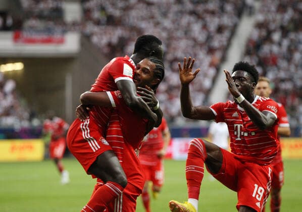 05 08 2022, Football 1 Bundesliga 2022 2023, 1 Matchday, Eintracht Frankfurt FC Bayern Munich, at the stadium Deutsche Bank Park in Frankfurt am Main 3 0 for FC Bayern Munich by Sadio Mane 17, Bayern Munich vs Kevin Trapp 1, Goalkeeper, Eintracht Frankfurt , Goal celebration, DFL and DFB regulations prohibit any use of photographs as image sequences and or quasi video