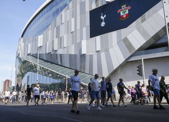 Mandatory Credit: Photo by Sean Ryan Shutterstock (13066949k) Fans arrive for the first home game of the 22-23 season Tottenham Hotspur v Southampton, Premier League, Football, Tottenham Hotspur Stadium, London, UK - 06 Aug 2022 EDITORIAL USE ONLY No use with unauthorised audio, video, data, fixture lists, club league logos or live services. Online in-match use limited to 120 images, no video emulation. No use in betting, games or single club league player publications. Tottenham Hotspur v Southampton, Premier League, Football, Tottenham Hotspur Stadium, London, UK - 06 Aug 2022 EDITORIAL USE ONLY No use with unauthorised audio, video, data, fixture lists, club league logos or live services. Online in-match use limited to 120 images, no video emulation. No use in betting, games or single club league player publications. Copyright: xSeanxRyan Shutterstockx 13066949k