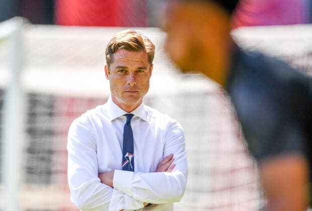 6th August 2022; Vitality Stadium, Boscombe, Dorset, England: Premiership football, AFC Bournemouth versus Aston Villa: Scott Parker Head Coach of Bournemouth watches his team warm up  ActionPlus12415007 SimonxWest