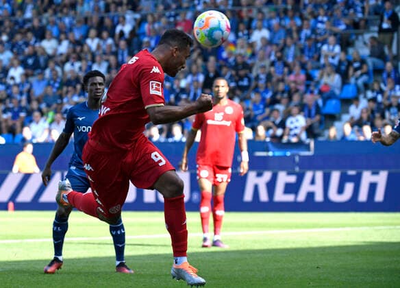 06 08 2022, Bochum, Germany, Vonovia Ruhrstadion, VfL Bochum vs 1 FSV Mainz 05 1 Bundesliga, Karim Onisiwo 1 FSV Mainz 05 Goal to 1 2 Photo Ralf Treese DFB DFL REGULATIONS PROHIBIT ANY USE OF PHOTOGRAPHS AS IMAGE SEQUENCES AND OR QUASI VIDEO Bochum Vonovia Ruhrstadion North Rhine Westphalia Germany  521_BOCM0520220806_033 Treese-521