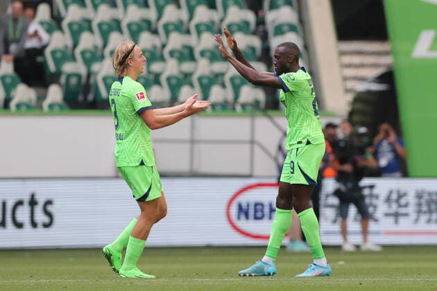 Goal celebration scorer Josuha Guilavogui VfL Wolfsburg scores 2 2 with Sebastiaan Bornauw VfL Wolfsburg,3 1 Football Bundesliga season 2022 2023 VfL Wolfsburg vs Werder Bremen at the Volkswagen Arena in Wolfsburg action,football,Germany,man,men,06 08 2022