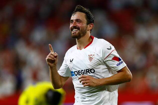 Mandatory Credit: Photo by Pressinphoto Shutterstock (13072827ae) Thomas Delaney of Sevilla FC celebrates after scoring goal Sevilla FC v Cadiz CF, Pre-Season Trophy Antonio Puerta. Football, Sanchez Pizjuan Stadium, Sevilla, Spain - 6 Aug 2022 EDITORIAL USE ONLY No use with unauthorised audio, video, data, fixture lists (outside the EU), club league logos or live services. Online in-match use limited to 45 images (+15 in extra time). No use to emulate moving images. No use in betting, games or single club league player publications services. Sevilla FC v Cadiz CF, Pre-Season Trophy Antonio Puerta. Football, Sanchez Pizjuan Stadium, Sevilla, Spain - 6 Aug 2022 EDITORIAL USE ONLY No use with unauthorised audio, video, data, fixture lists (outside the EU), club league logos or live services. Online in-match use limited to 45 images (+15 in extra time). No use to emulate moving images. No use in betting, games or Copyright: xPressinphoto Shutterstockx 13072827ae