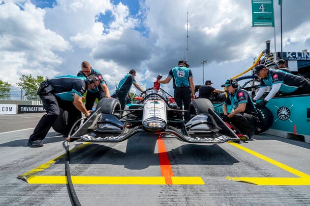 August 6, 2022, Nashville, TN, United States of America: DALTON KELLETT (4) of Stouffville, Canada prepares to practice for the Big Machine Music City Grand Prix on the Streets Of Nashville in Nashville TN. Nashville United States of America - ZUMAa161 20220806_zaa_a161_016 Copyright: xWalterxG.xArcexSr.x