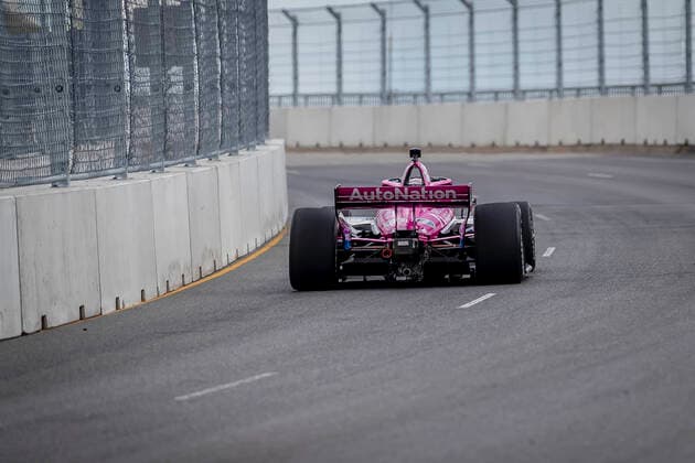 August 6, 2022, Nashville, TN, United States of America: ALEXANDER ROSSI (27) of Nevada City, California travels through the turns during a practice for the Big Machine Music City Grand Prix on the Streets Of Nashville in Nashville TN. Nashville United States of America - ZUMAa161 20220806_zaa_a161_027 Copyright: xWalterxG.xArcexSr.x